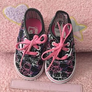 Vans Kids Sneakers in Black with Pink Accents